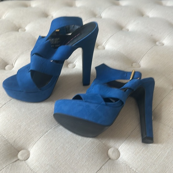 Beautiful Royal Blue Steve Madden Heels! - Picture 3 of 3